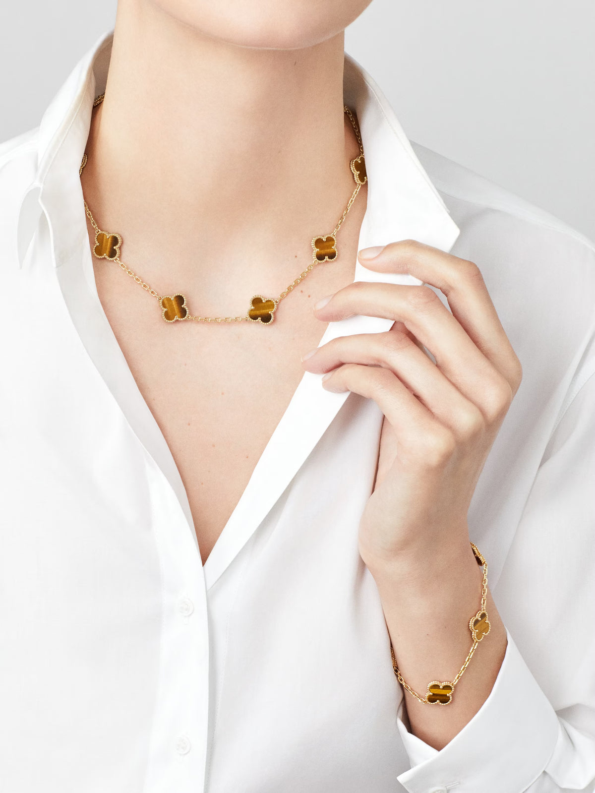 Collier Alhambra brown