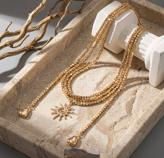 Collier Summer