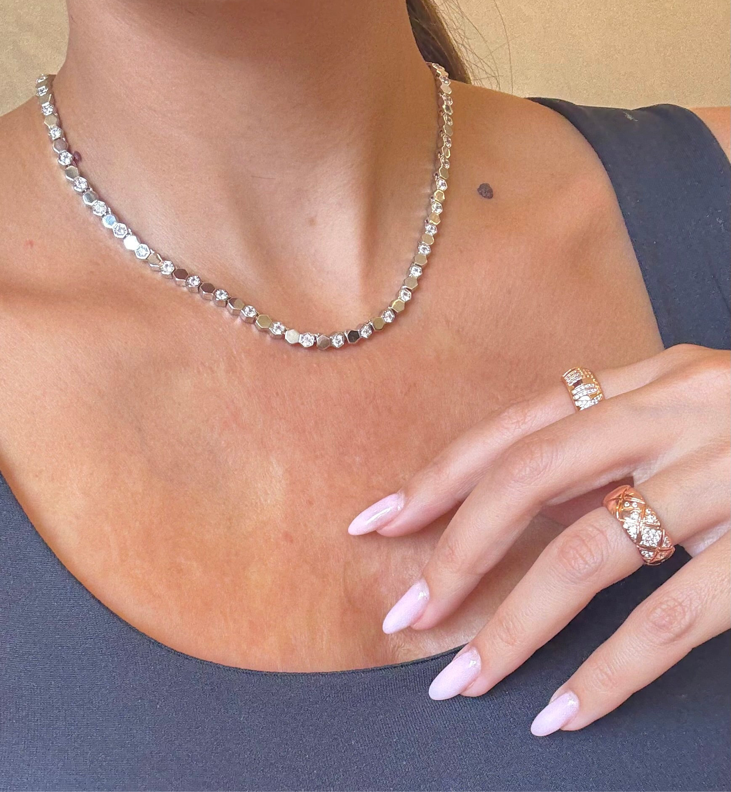 Collier Bee